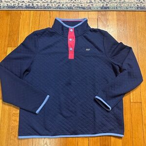 Vineyard Vines diamond quilted snap pullover